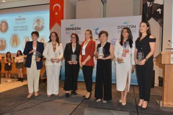 18 Mayıs Uluslararası Denizci Kadınlar Günü, Dokuz Eylül Üniversitesi Denizcilik Fakültesi Mezunları Derneği’nin (DEFMED) Hyatt Regency İzmir’de Düzenlediği, Denizin İncileri Etkinliği ile Kutlandı.