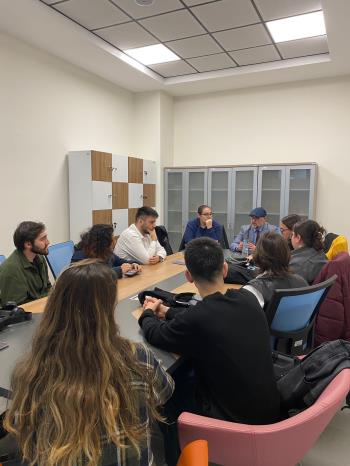 HİR Öğrenci Topluluğu Yeni Yönetimi ile İlk Toplantısını Öğrenci Yaşam Merkezi'nde Gerçekleştirdi